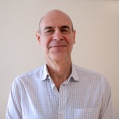 Dr. Fabián García